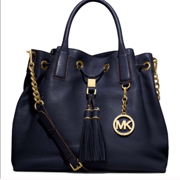 Michael Kors Handbags - Michael Kors Navy Bag! Like New!